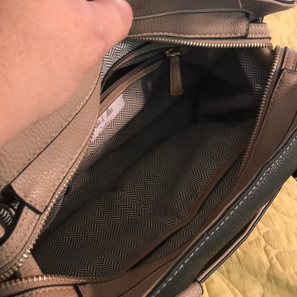 Kate and Alex handbag! - Picture 2 of 2